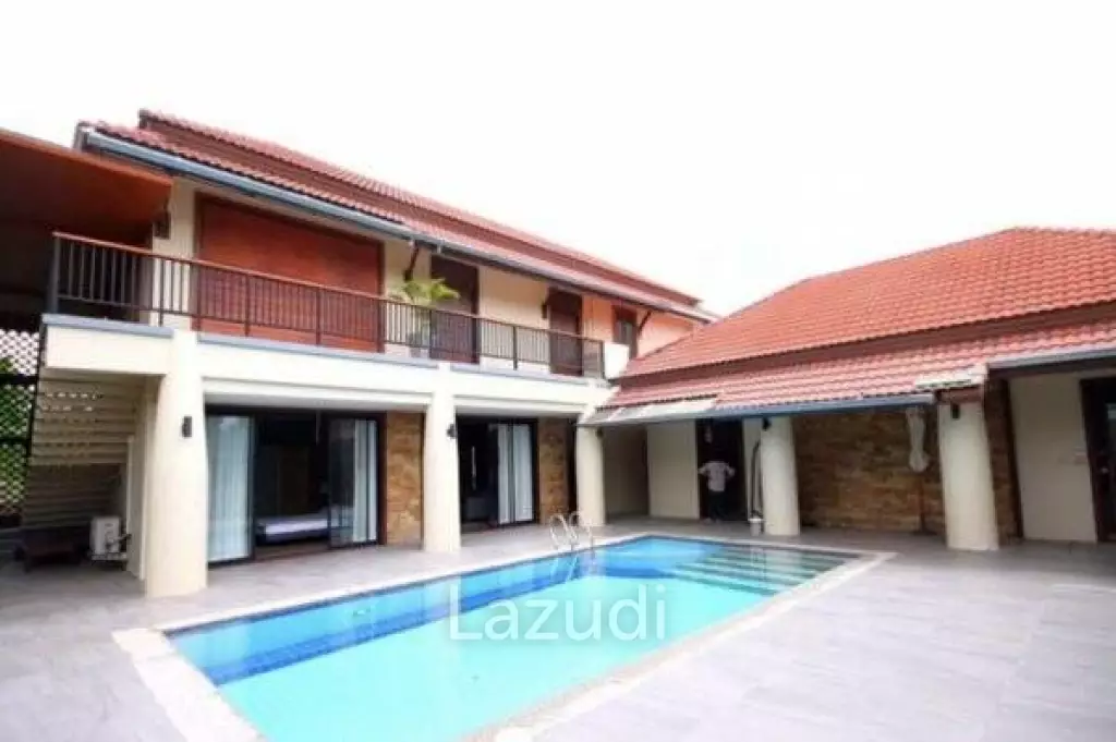 Good location near the town 5 Bed 2 storey pool villa.
