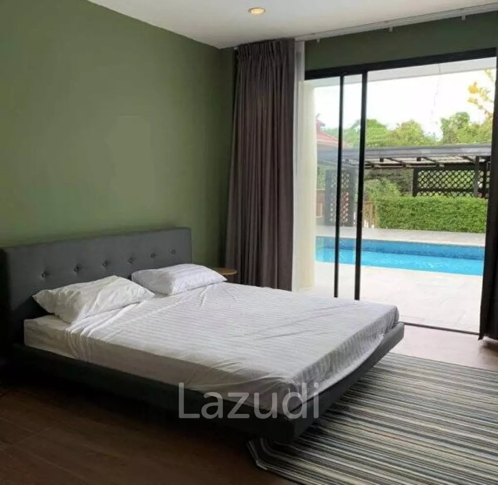 Good location near the town 5 Bed 2 storey pool villa.