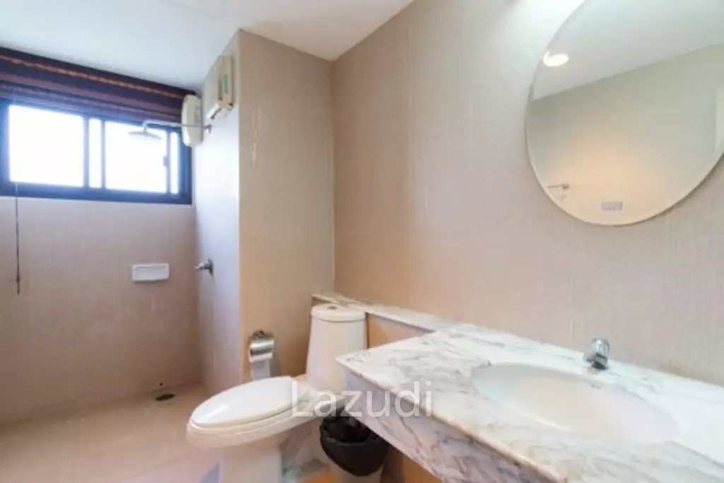 SANTI PURA : Great Price 5 Bed and 5 Bath Sea View Condo on the 2nd floor