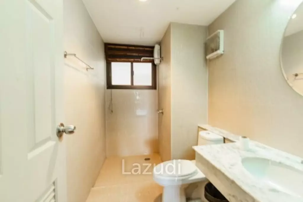 SANTI PURA : Great Price 5 Bed and 5 Bath Sea View Condo on the 2nd floor