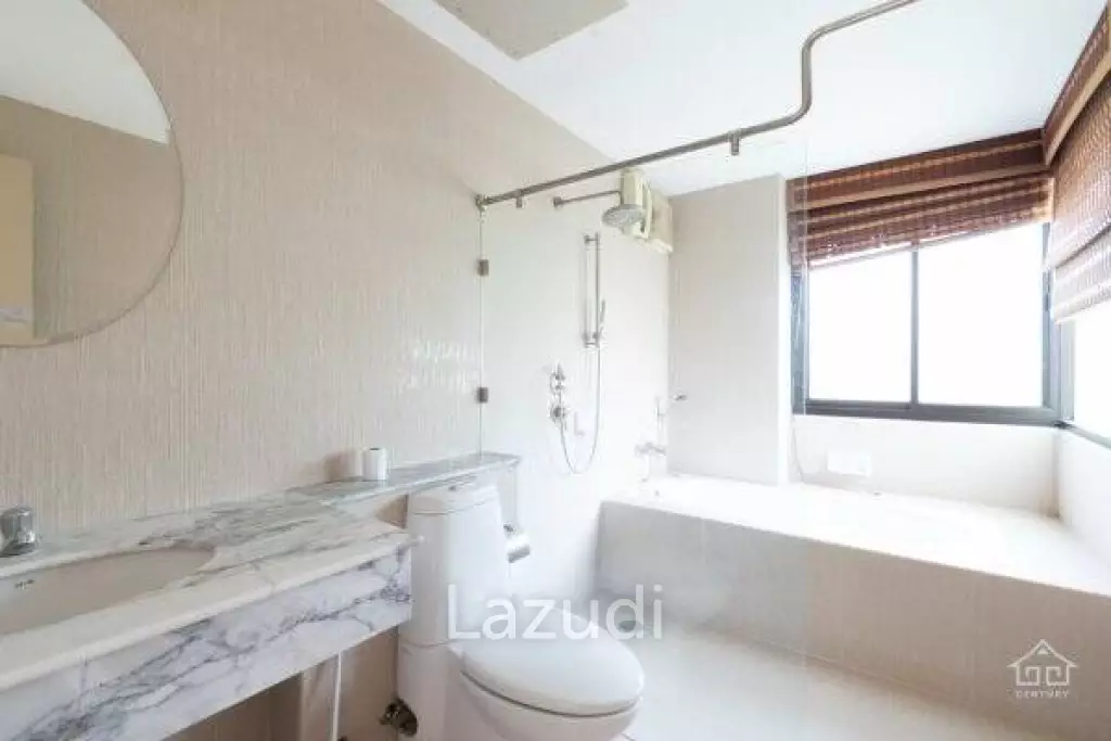 SANTI PURA : Great Price 5 Bed and 5 Bath Sea View Condo on the 2nd floor