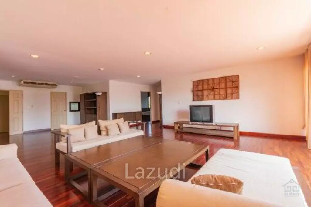 SANTI PURA : Great Price 5 Bed and 5 Bath Sea View Condo on the 2nd floor