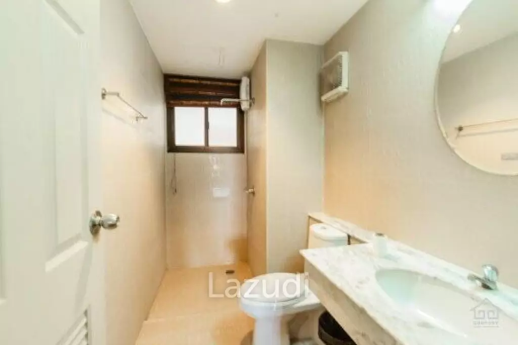 SANTI PURA : Great Price 5 Bed and 5 Bath Sea View Condo on the 2nd floor