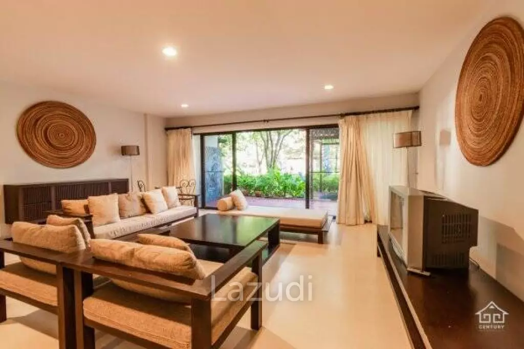 SANTI PURA : Ground floor 3 bed condo with garden jacuzzi and sundeck