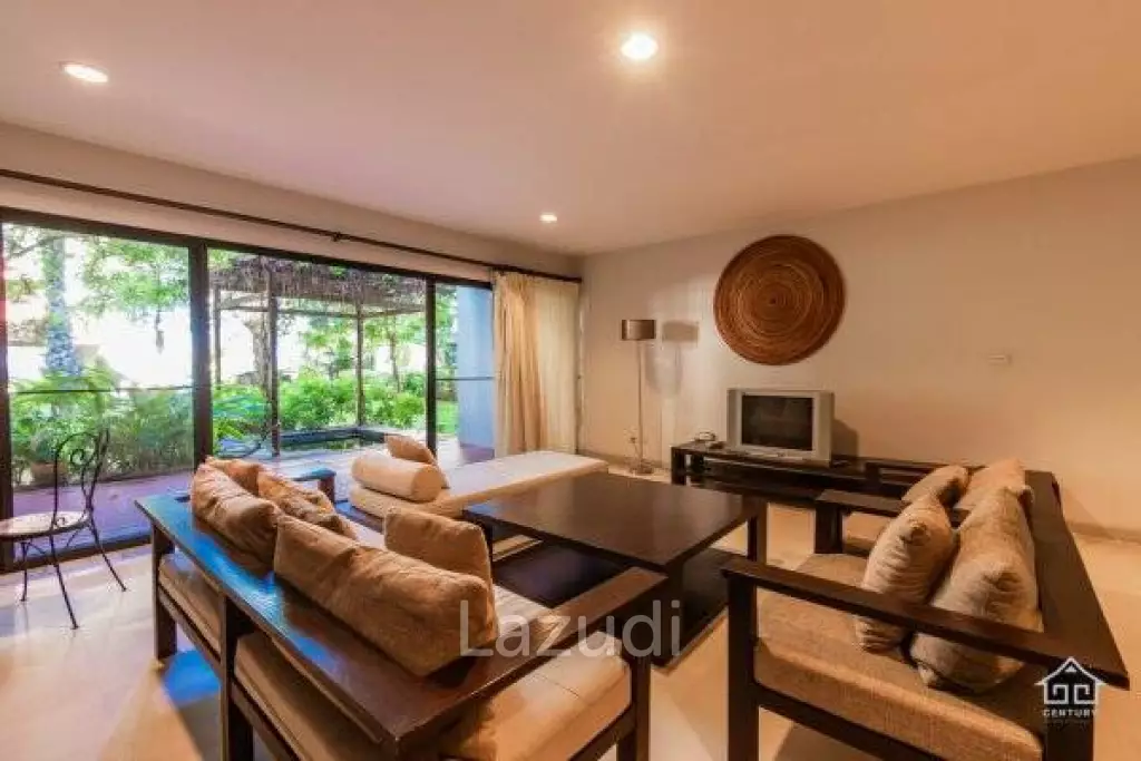 SANTI PURA : Ground floor 3 bed condo with garden jacuzzi and sundeck