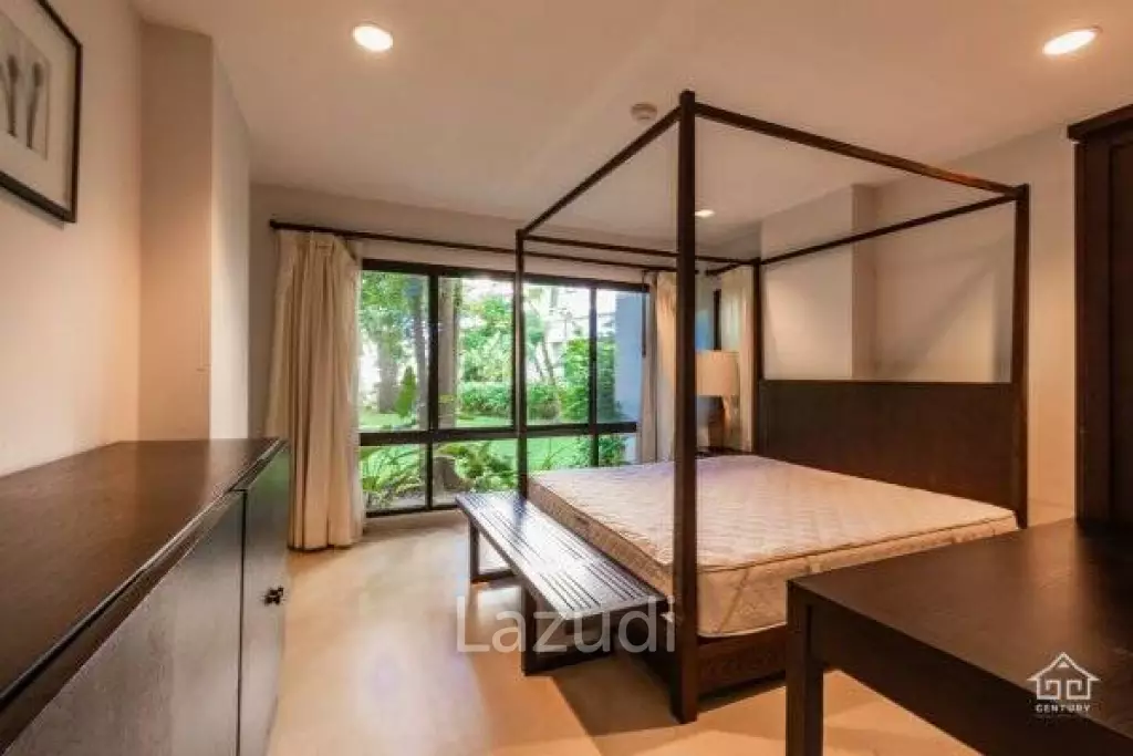 SANTI PURA : Ground floor 3 bed condo with garden jacuzzi and sundeck