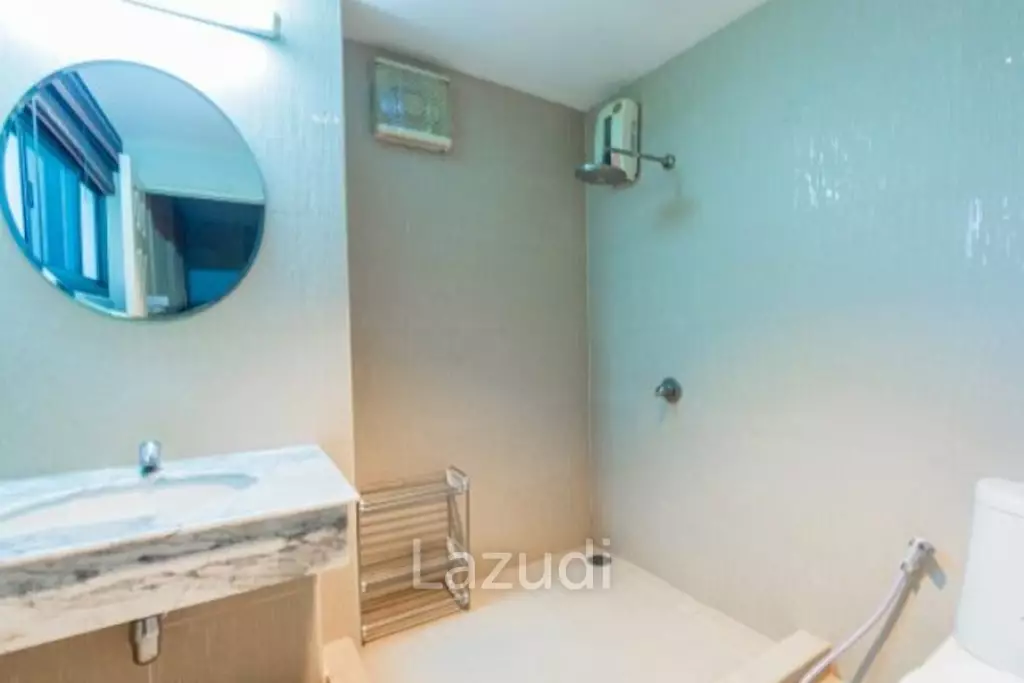 SANTI PURA : Ground floor 3 bed condo with private jacuzzi and sun deck