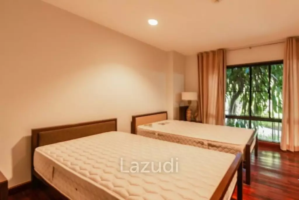 SANTI PURA : Ground floor 3 bed condo with private jacuzzi and sun deck