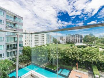 VIEW VIMAN : Good Value 2 Bed Condo on 6th floor with Sea and Golf views