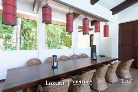 WHITE LOTUS 2 : Beautiful Design 5 Bed Balinese Residence close to Town and Beaches