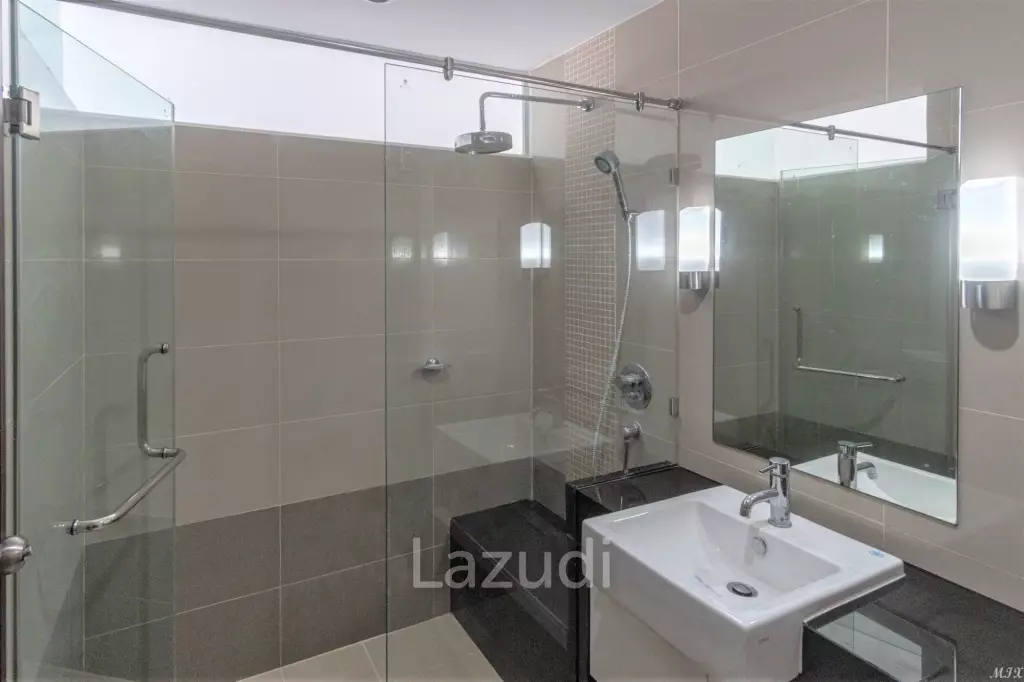 Studio Supalai River Resort Condominium, Bangkok