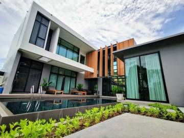 Luxury Brand New House For Sale In The Prospect , East Pattaya