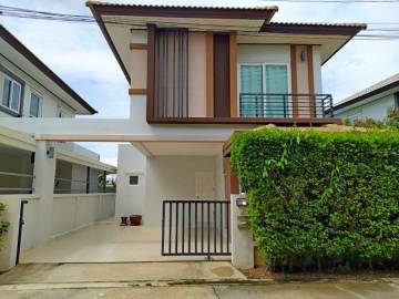 2 Storey House For Sale Or Rent In Pattalet Village East Pattaya