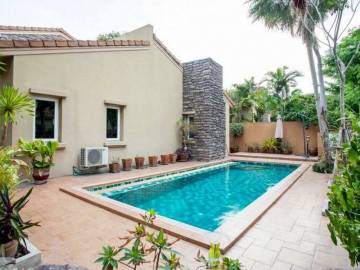 Luxury House For Sale And Rent In Silk Road , East Pattaya