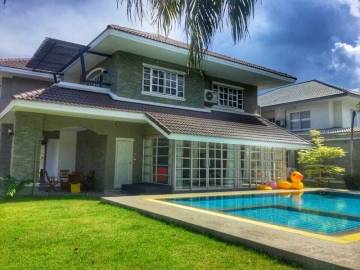 Beautiful 5 Bedroom House For Sale In Jomtien