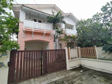 3 Bedroom House For Sale At Bann Fah Rimhad, Jomtien