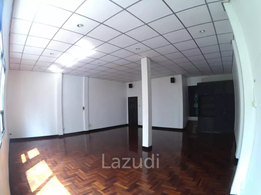 For Sale | Sukhumvit 39 Big House | Home Office | Multipurpose Building