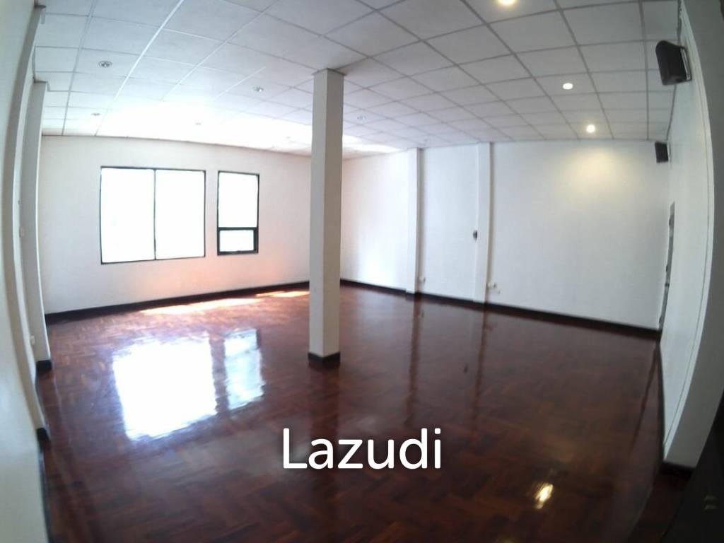 For Sale | Sukhumvit 39 Big House | Home Office | Multipurpose Building