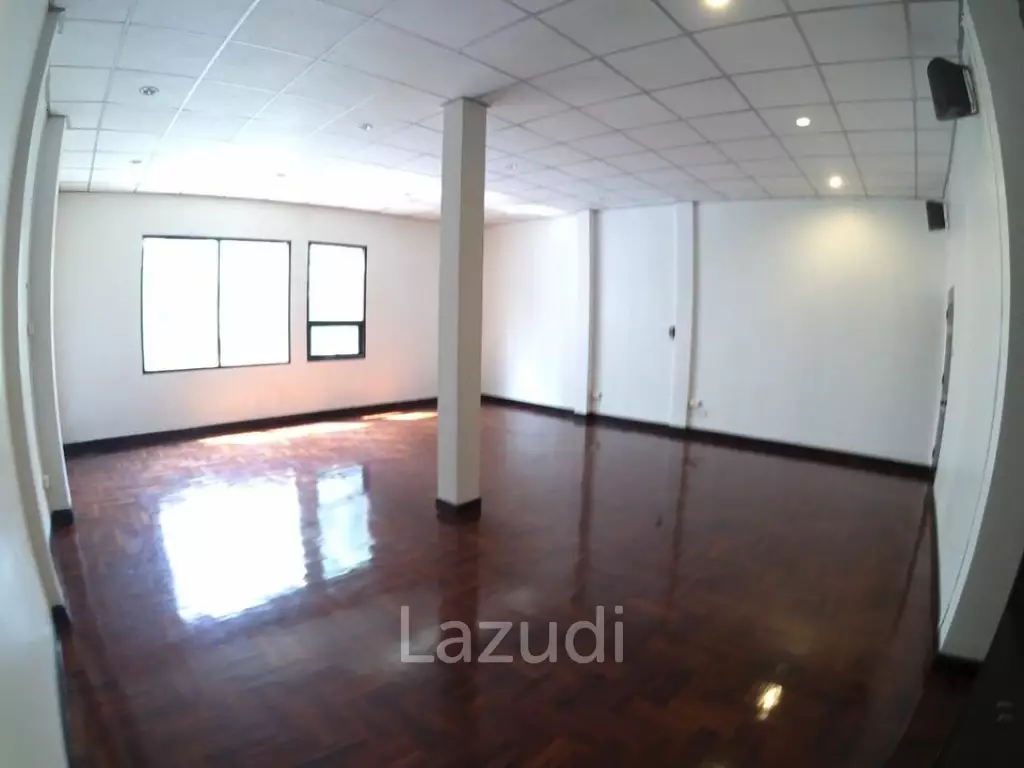For Sale | Sukhumvit 39 Big House | Home Office | Multipurpose Building