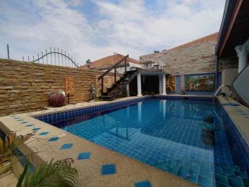 House for sale Eakmongkol