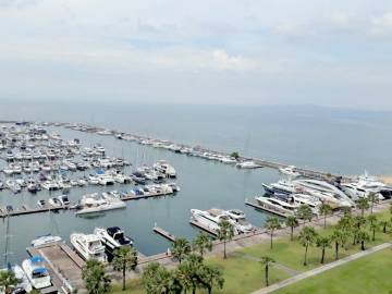 Fantastic 3 bedroom condominium in Ocean marina San Marino