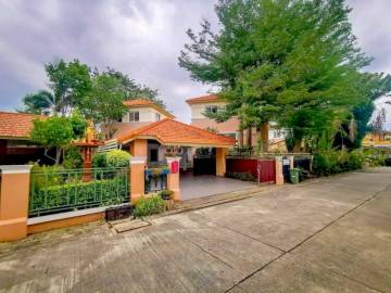 Detached two story house for sale