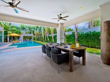 Beautiful 3 Bedroom Villa with Pool For Sale Near Mabprachan Lake