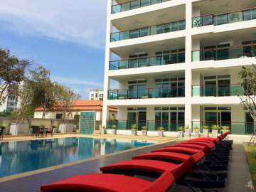 2 Bedroom Condo For Sale on Pratumnak Hill