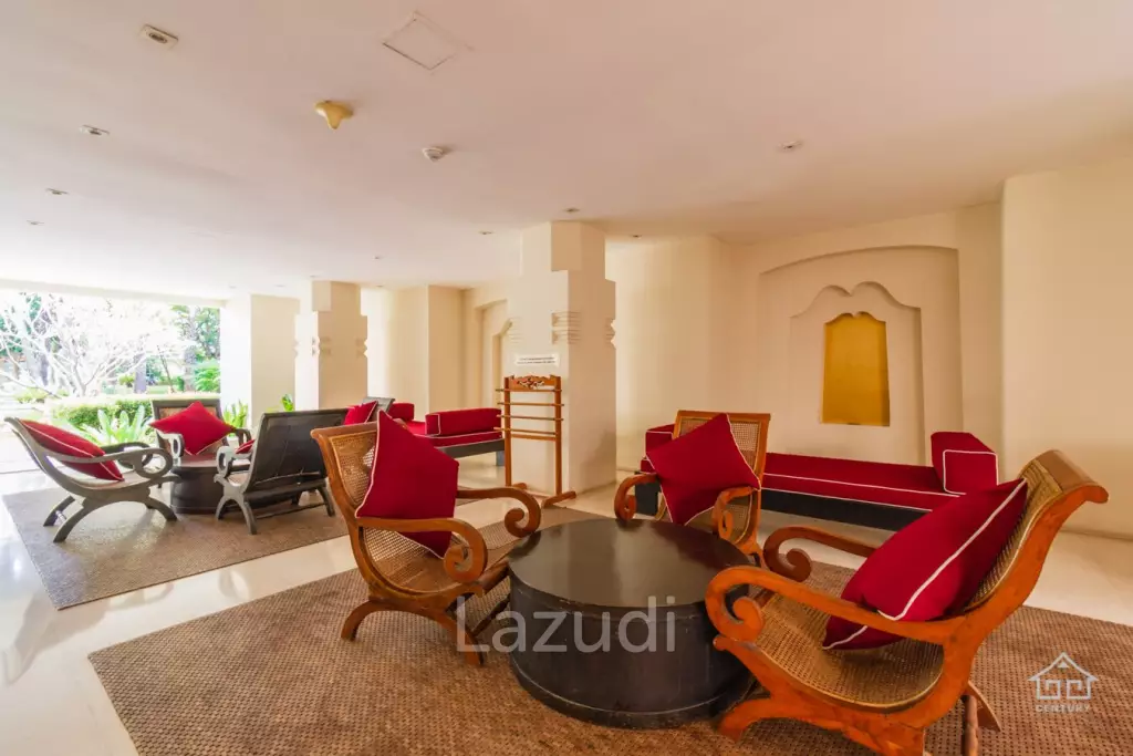 SANTI PURA : Great Value 1 Bed Ground Floor