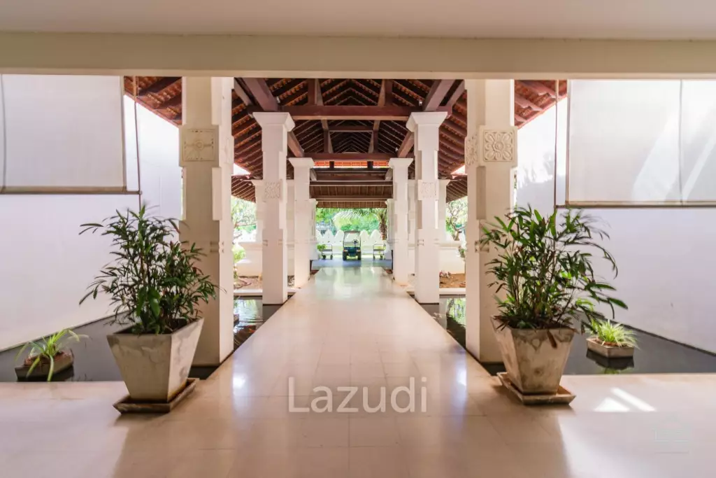 SANTI PURA : Great Value 1 Bed Ground Floor
