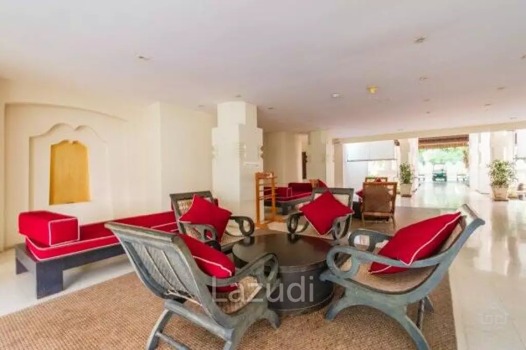 SANTI PURA : Great Value 1 Bed Ground Floor