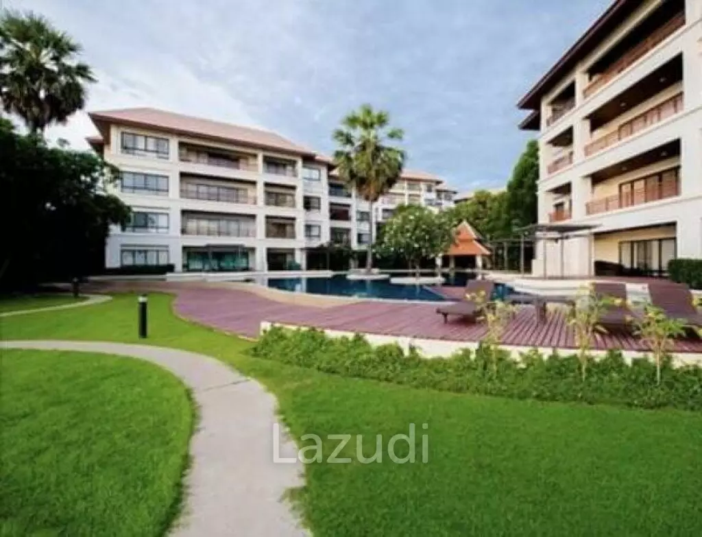 SANTI PURA : Great value 5 Bed sea view Condo on the beach