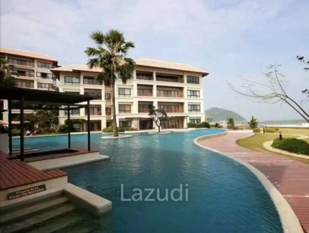 SANTI PURA : Great value 5 Bed sea view Condo on the beach