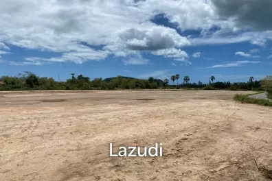 Land of 8 rai near the beach in Kao Kalok
