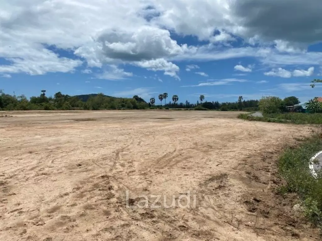 Land of 8 rai near the beach in Kao Kalok