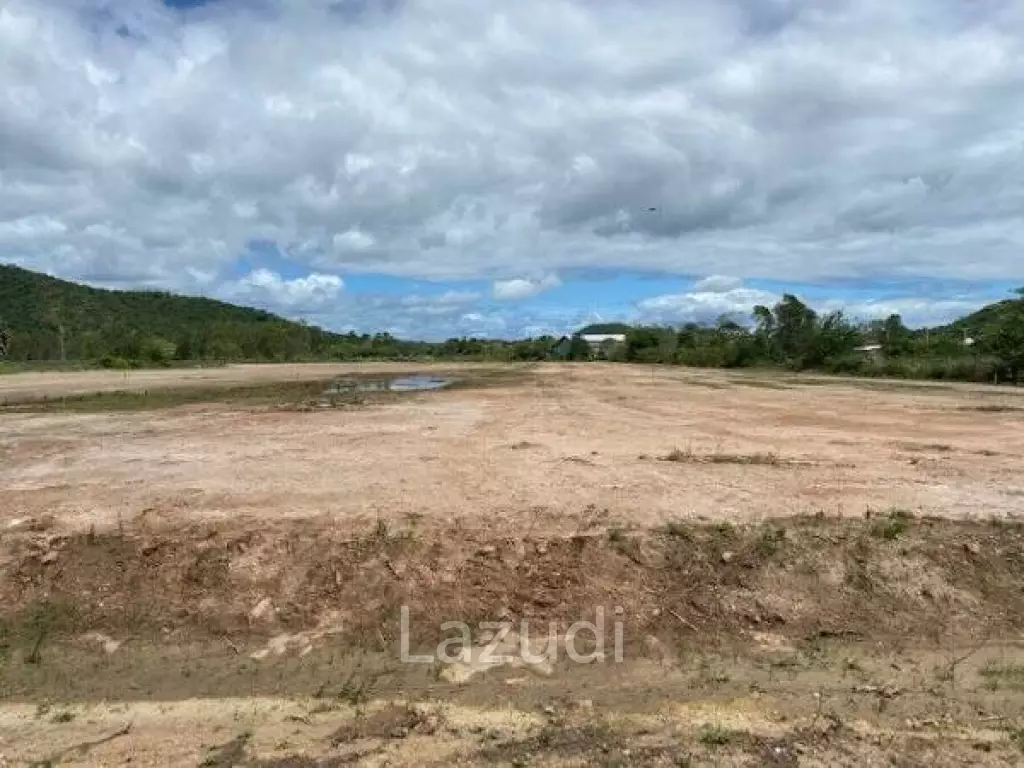 Land of 8 rai near the beach in Kao Kalok