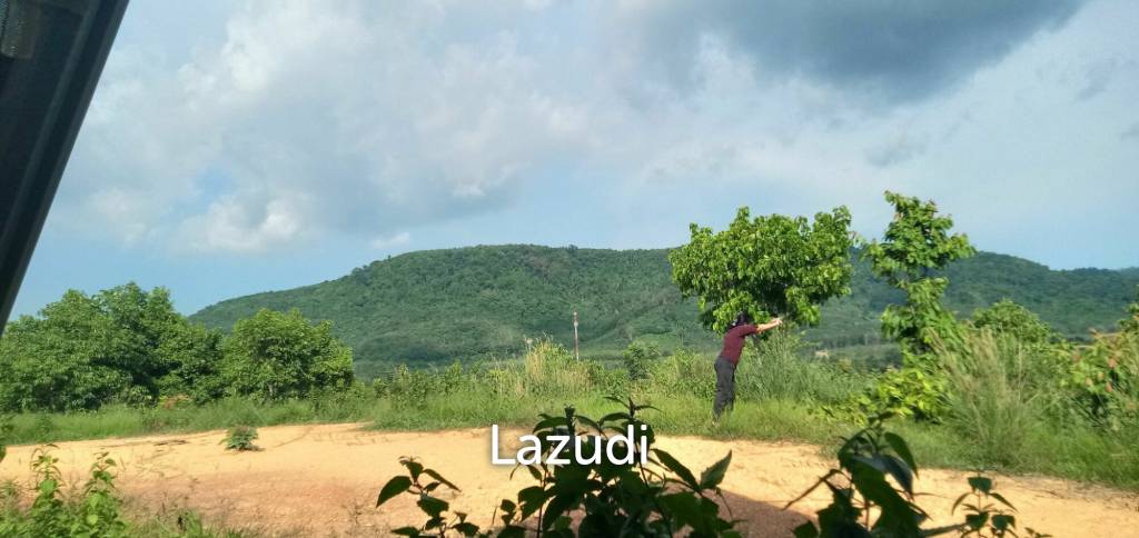 Land not attached to a mortgage 30 rai before reaching Koh Samet Nangshe
