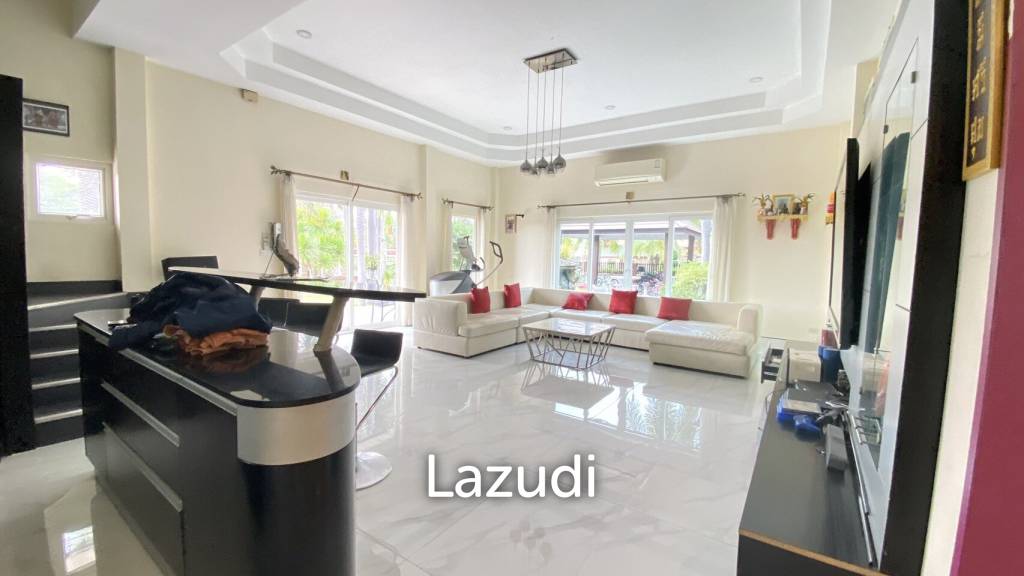 4 Brs Villa for sale