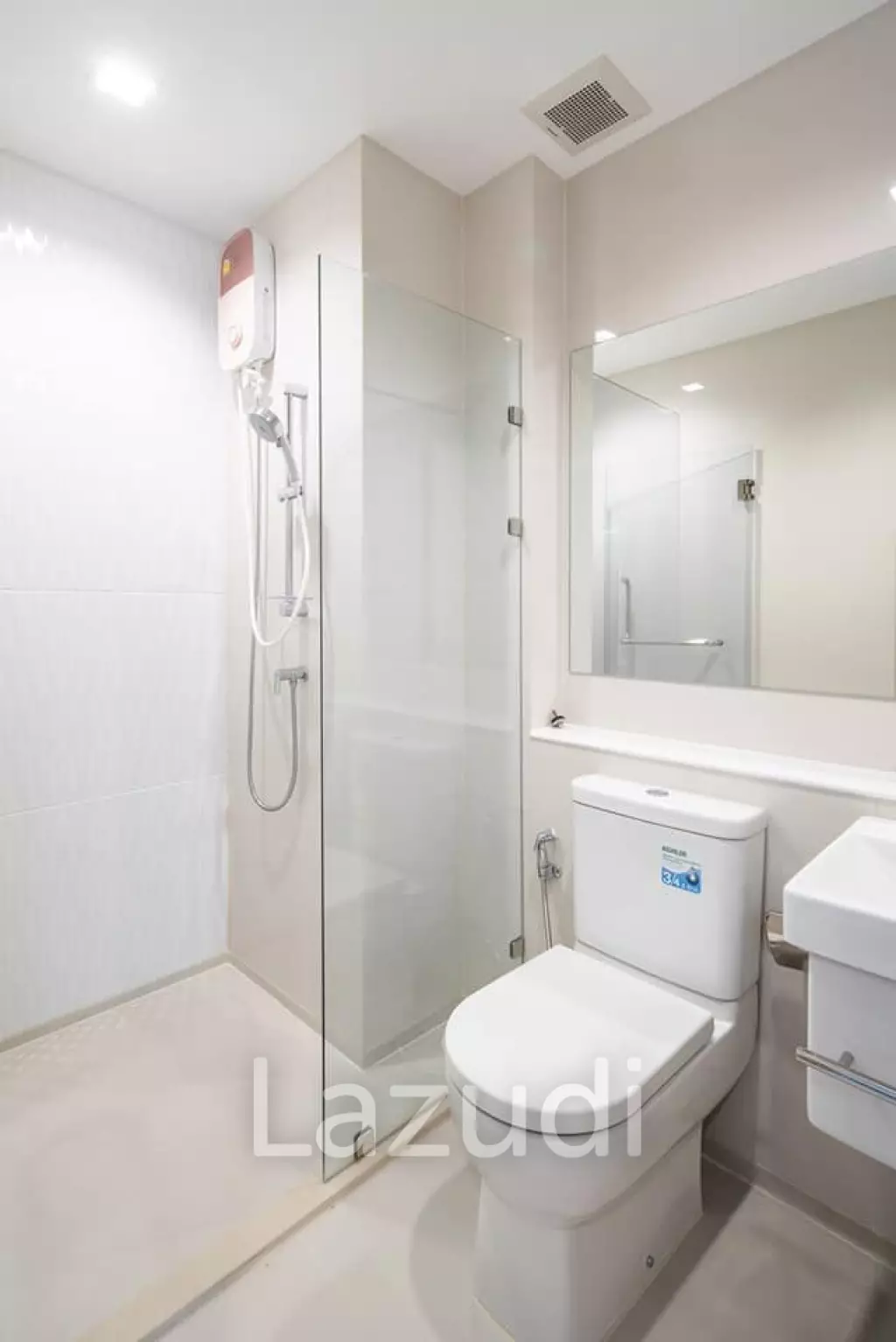 Studio 1 Bathroom 25 SQ.M Life One Wireless