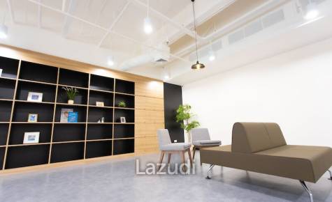 Office 11.50sq.m Pax of 4 people for rent