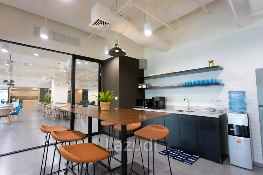 Office 7.90sq.m Pax of 3 people for rent