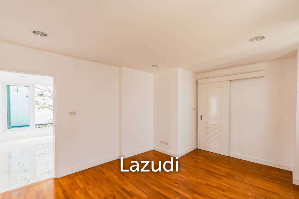 305 Sqm 3 Bed 3 Bath Villa For Sale