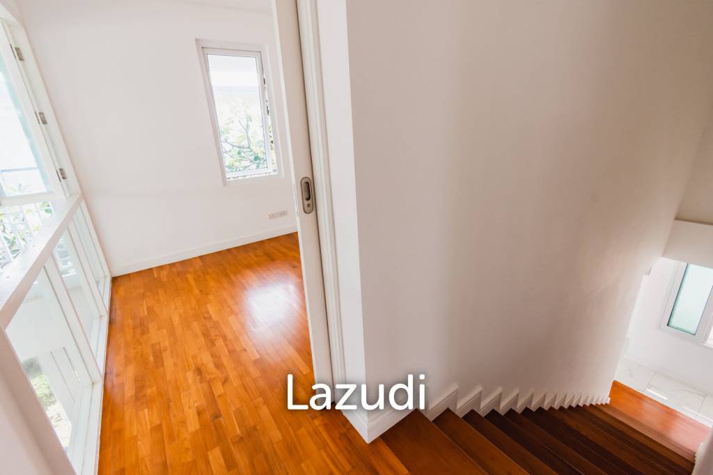 305 Sqm 3 Bed 3 Bath Villa For Sale