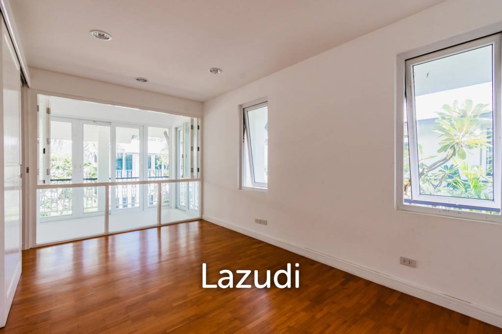 305 Sqm 3 Bed 3 Bath Villa For Sale