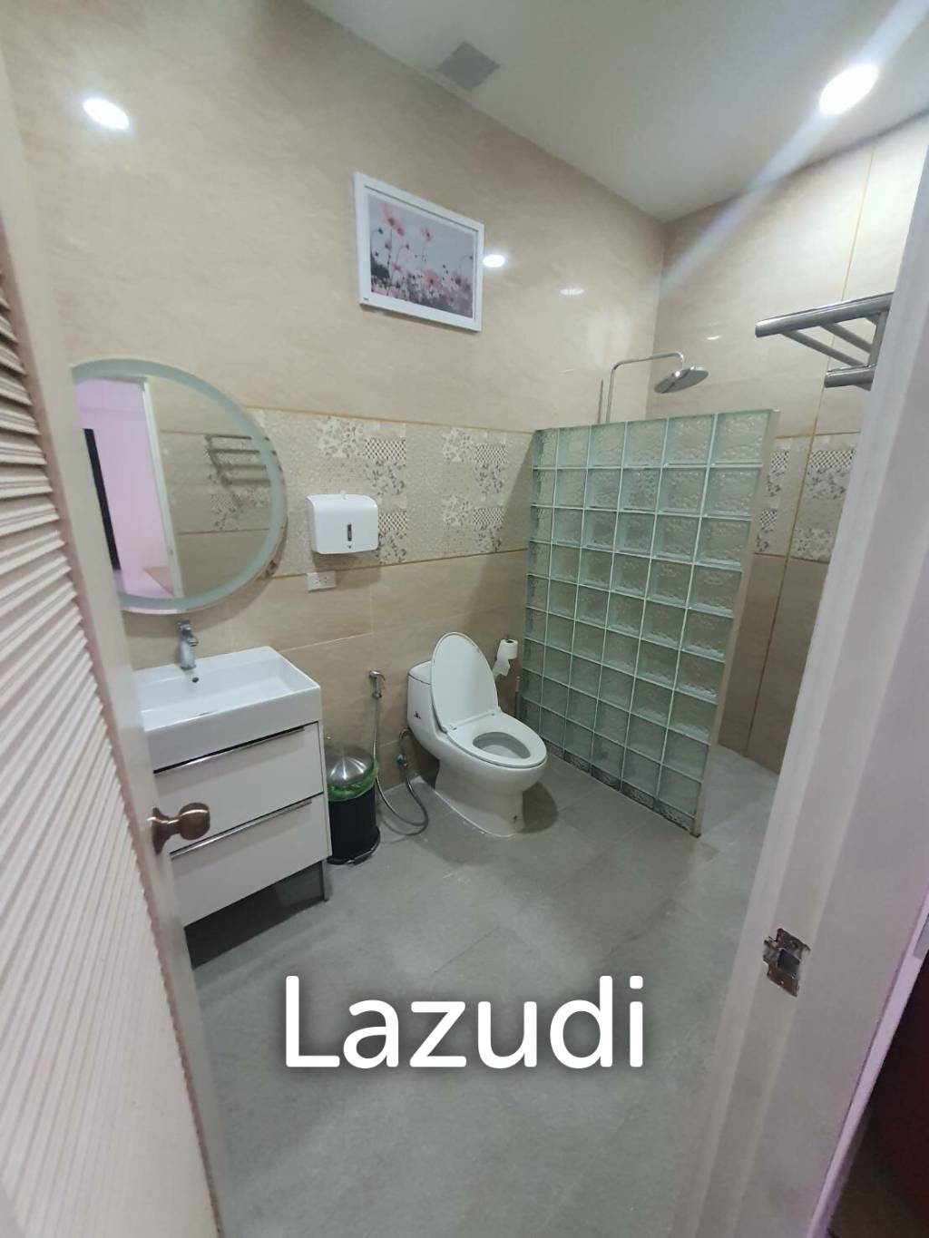 4 Brs Villa for sale and