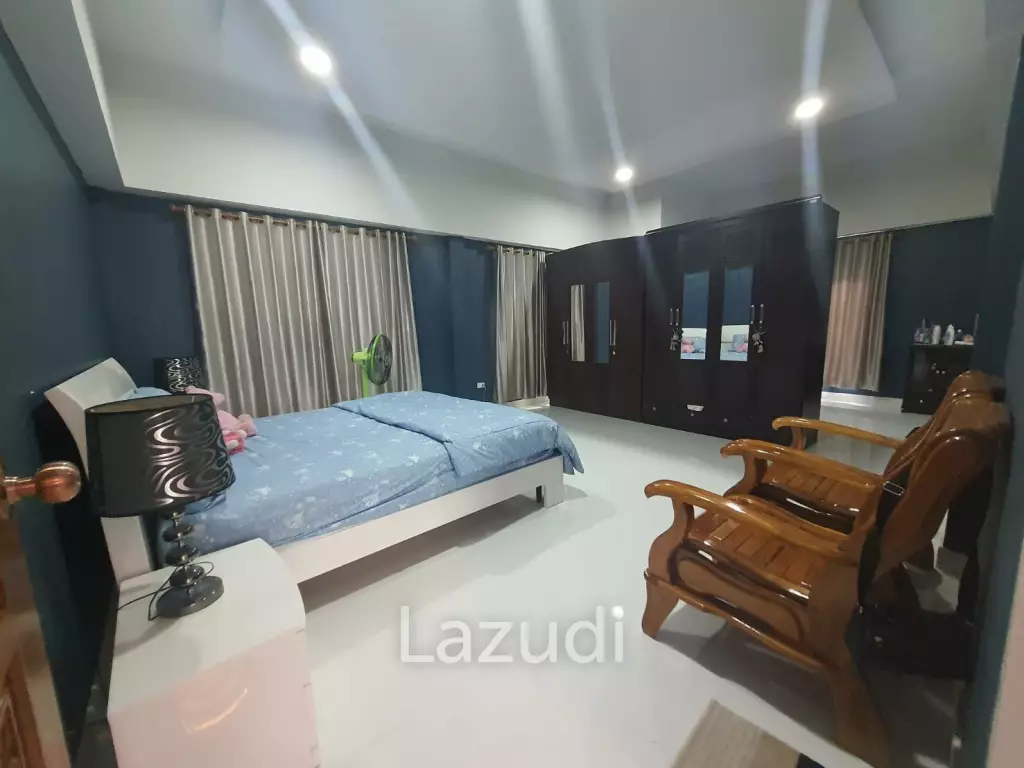 4 Brs Villa for sale and