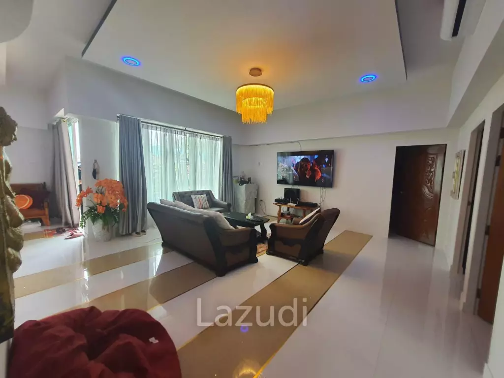 4 Brs Villa for sale and