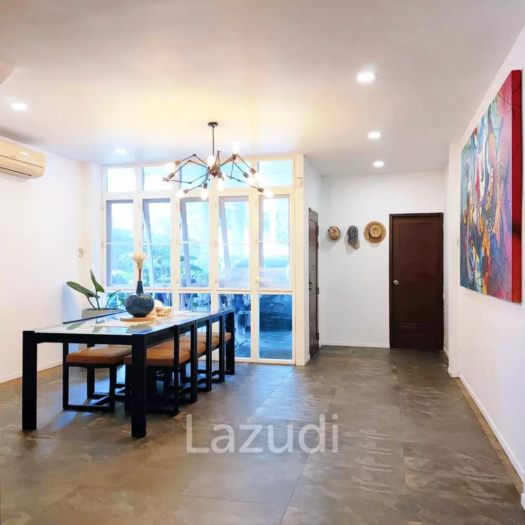 4 Bed 4 Bath 400 SQ.M Townhouse in Phra Khanong Nuea