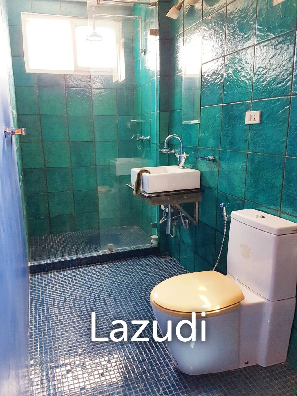 4 Bed 4 Bath 400 SQ.M Townhouse in Phra Khanong Nuea