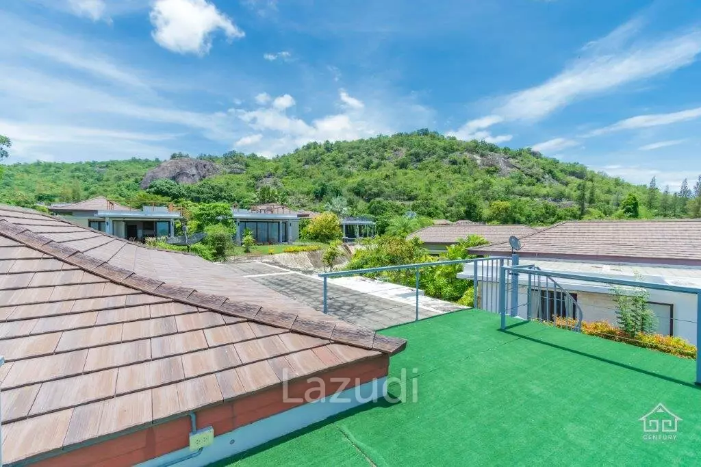 THE SPIRIT : Beautiful 2 bed pool villa with sea views